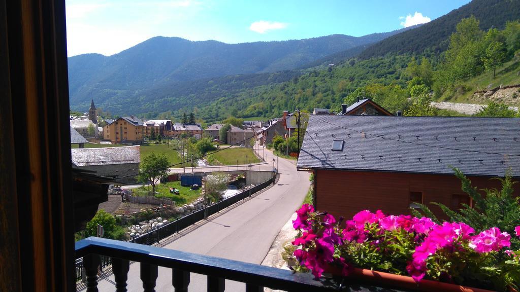 Apartaments Pont Romanic Espot Εξωτερικό φωτογραφία