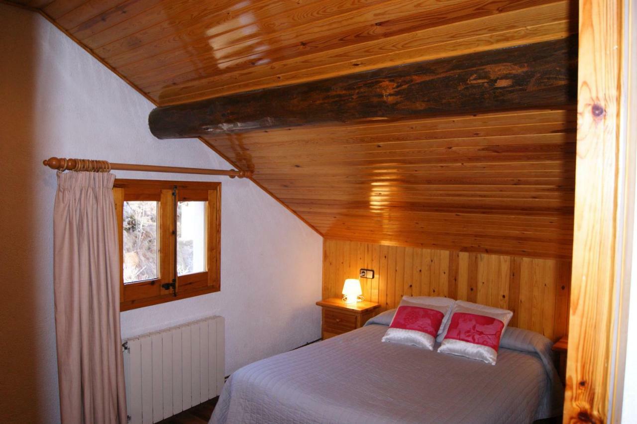 Apartaments Pont Romanic Espot Εξωτερικό φωτογραφία
